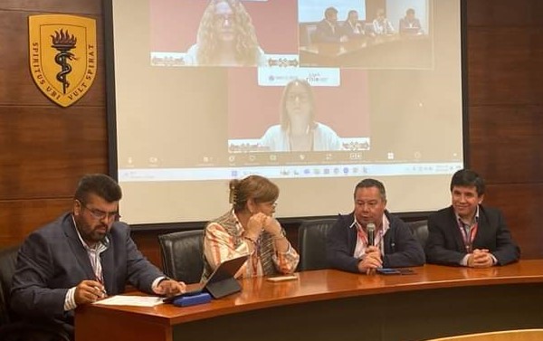Imagen de El profesor César Alberto Collazos