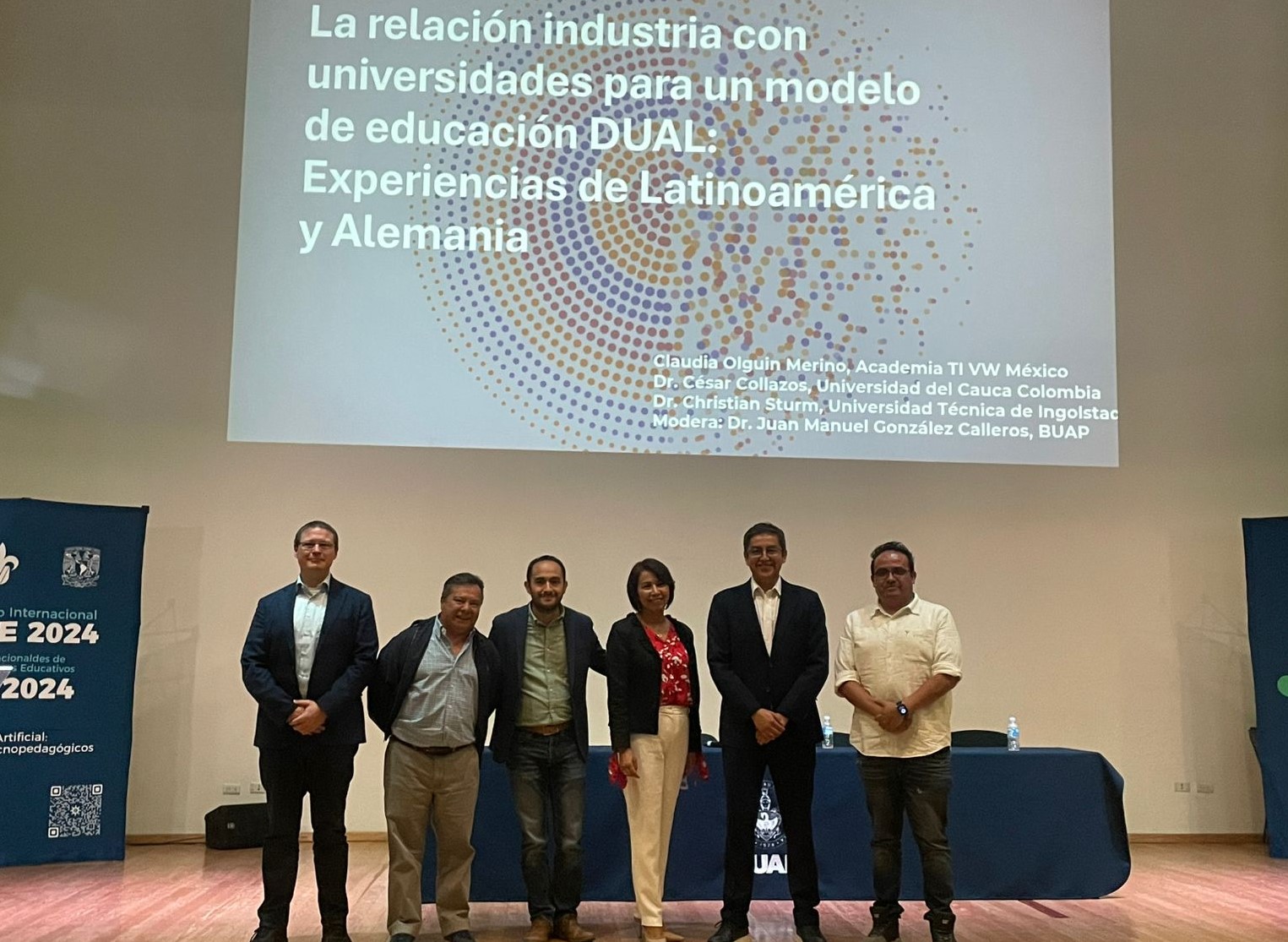 Imagen del profesor César Collazos en Portugal, Perú y México