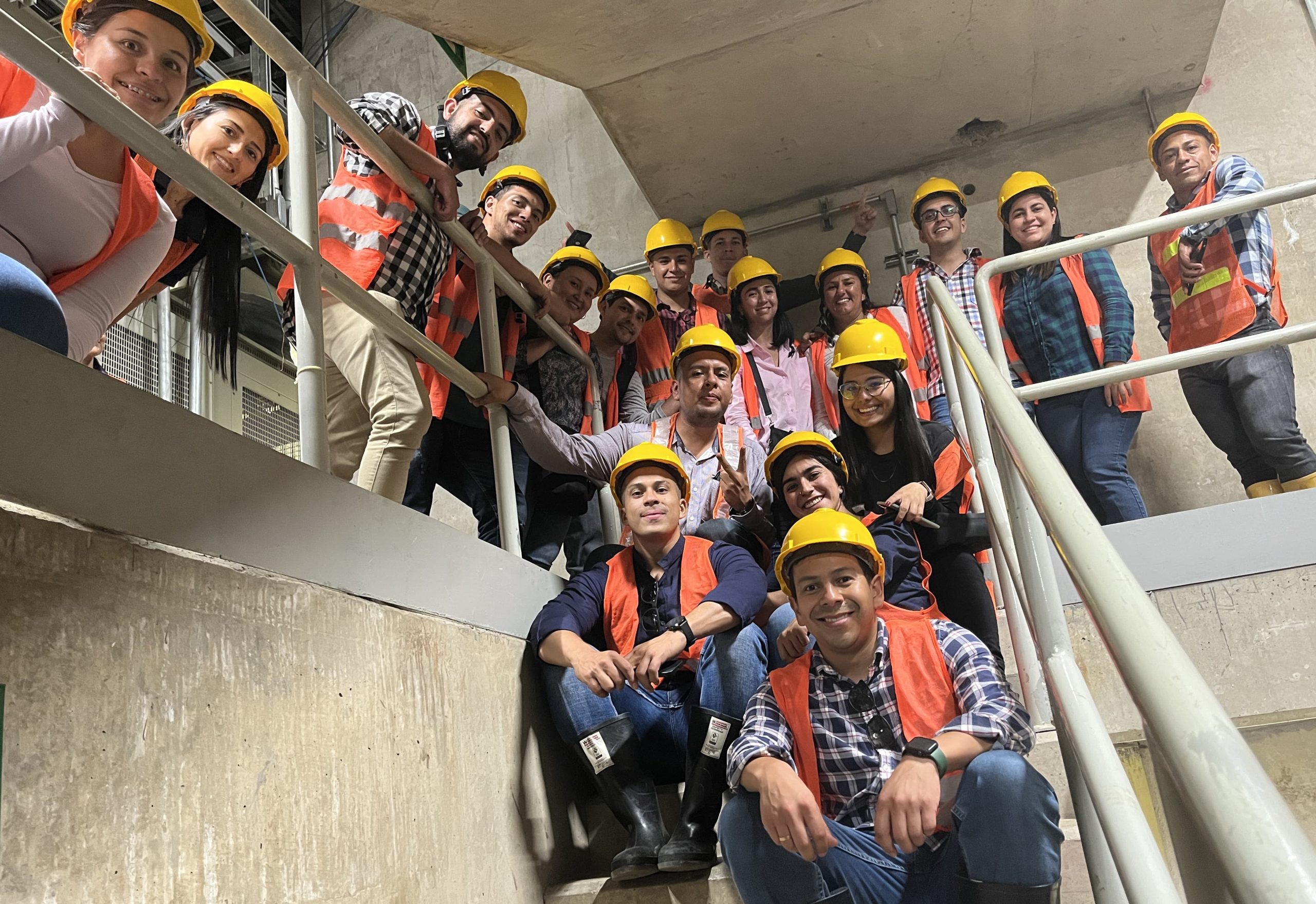 Imagen de Estudiantes Unicaucanos de posgrado realizan visitan técnica al proyecto hidroeléctrico Hidroituango