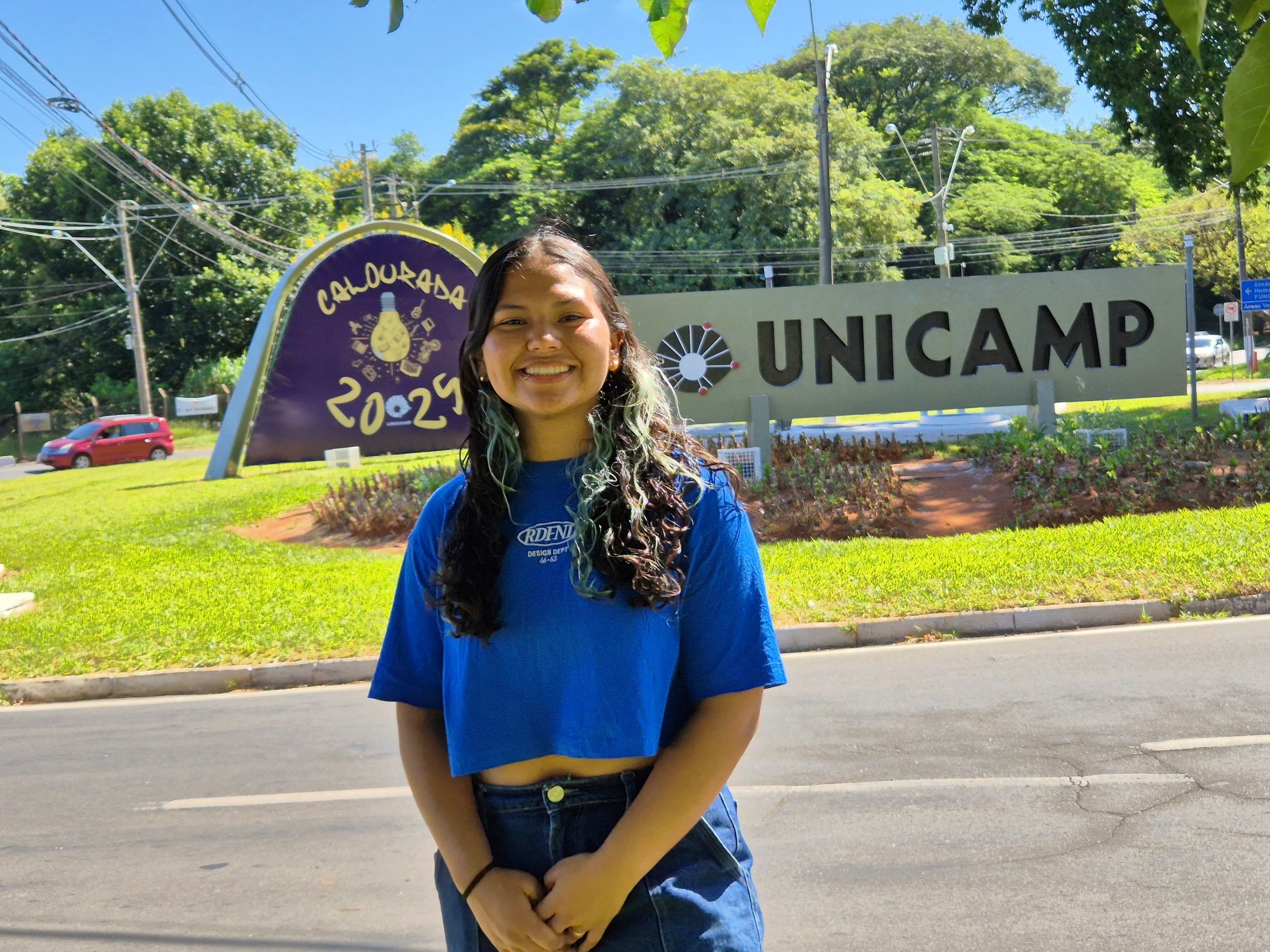 Imagen de estudiante de octavo semestre de Ingeniería Electrónica y Telecomunicaciones e integrante del semillero de investigación COMSOCAUCA, Ángela Isabel Becerra Muñoz