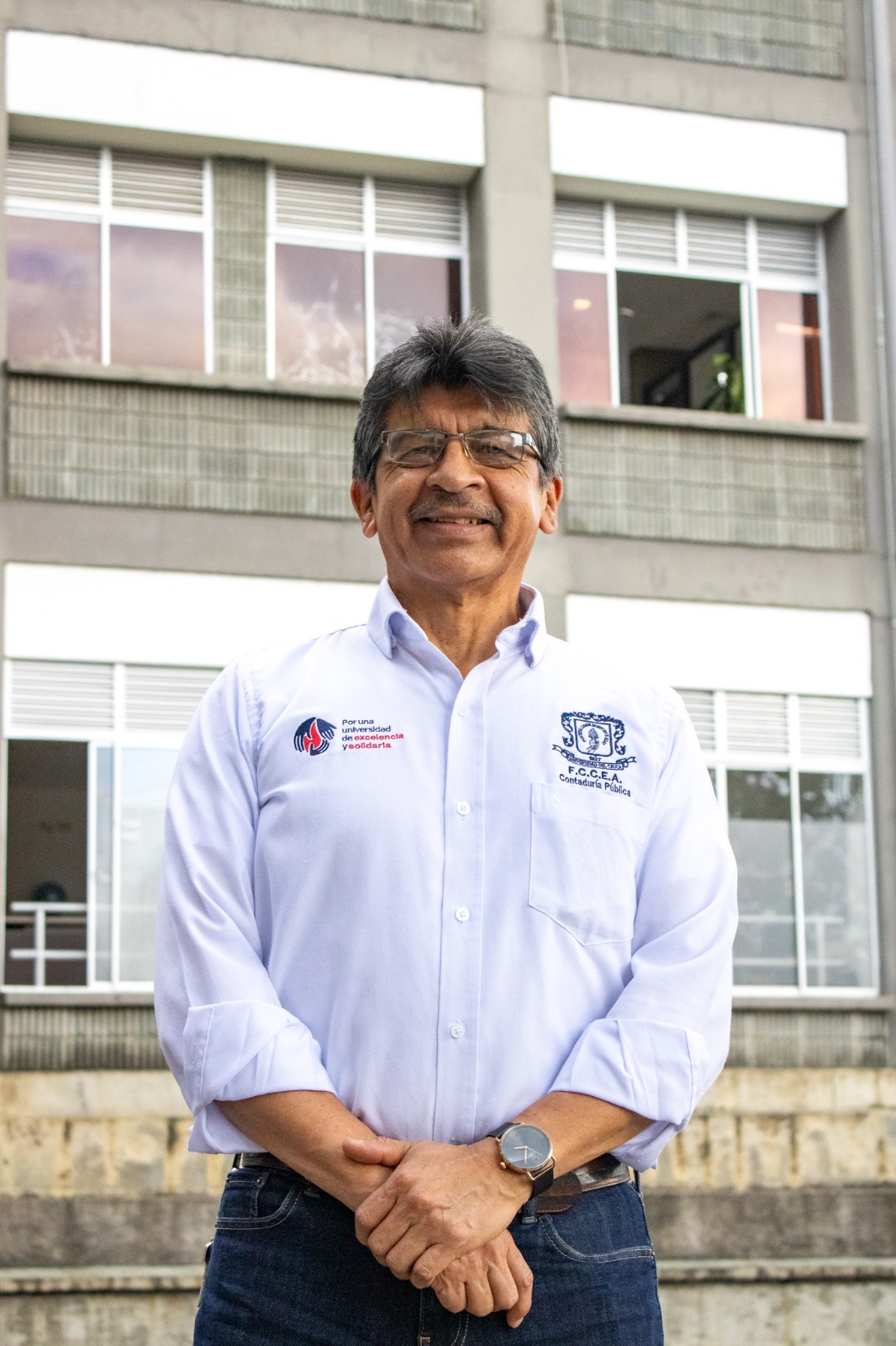 Imagen Nestor Bravo Coordinador de Contaduría Pública