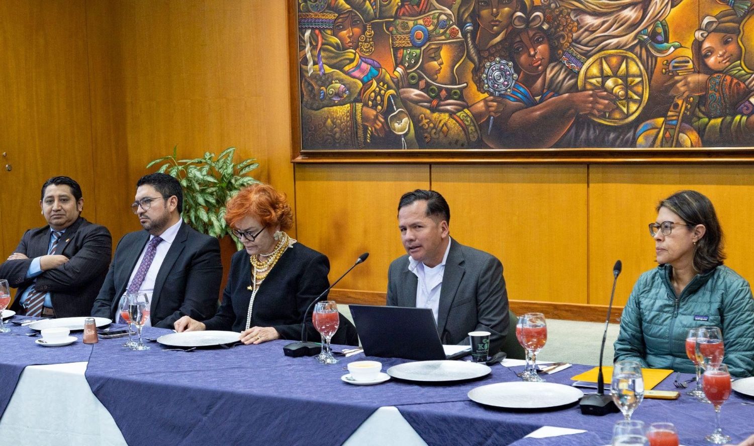 Imagen del profesor Alexander Cerón durante su estancia doctoral en Quito