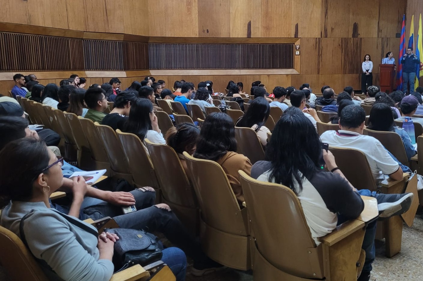 Imagen de la II Jornada del Agua e Ingeniería en el auditorio Francisco Lemos Arboleda