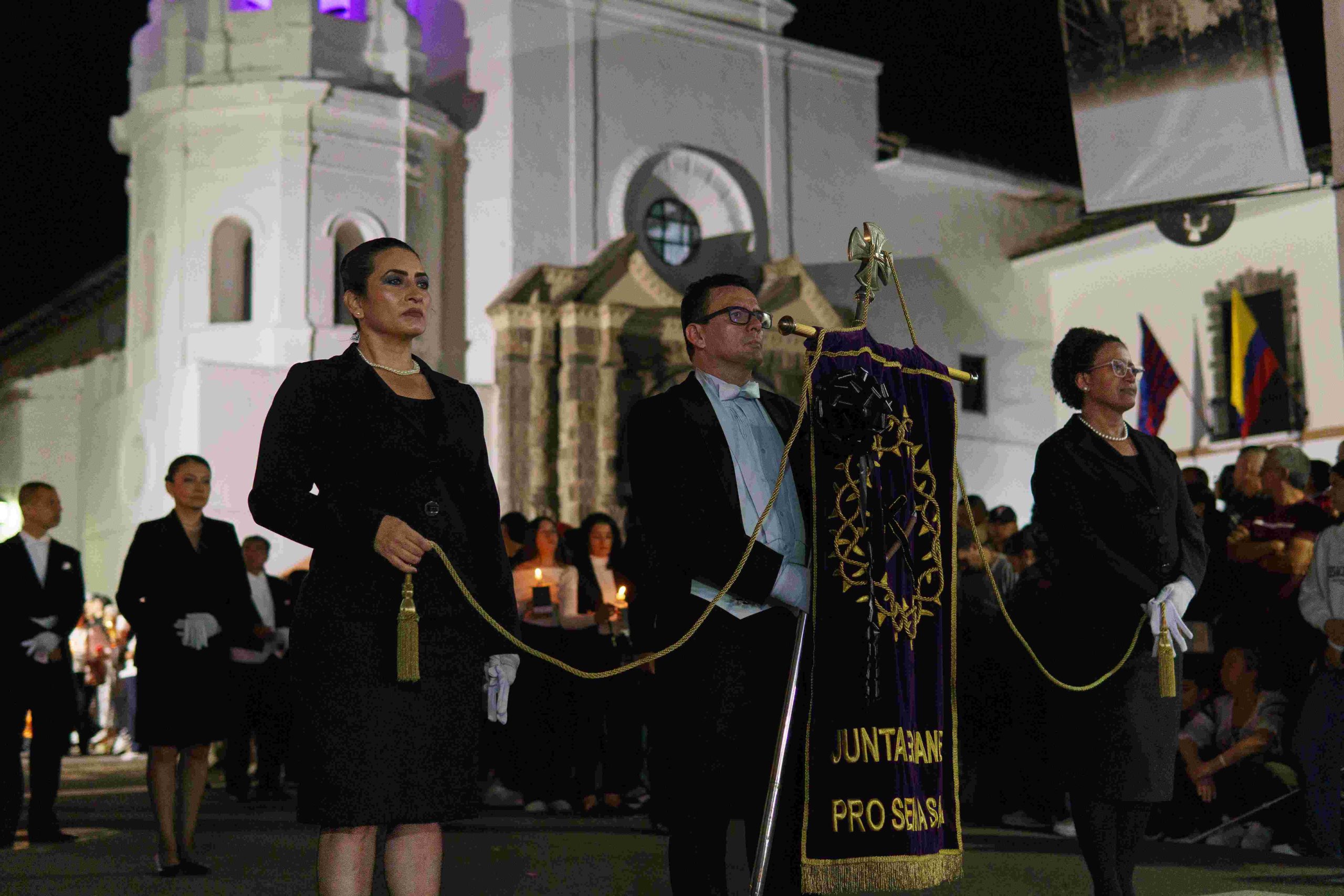procesión viernes santo directivos