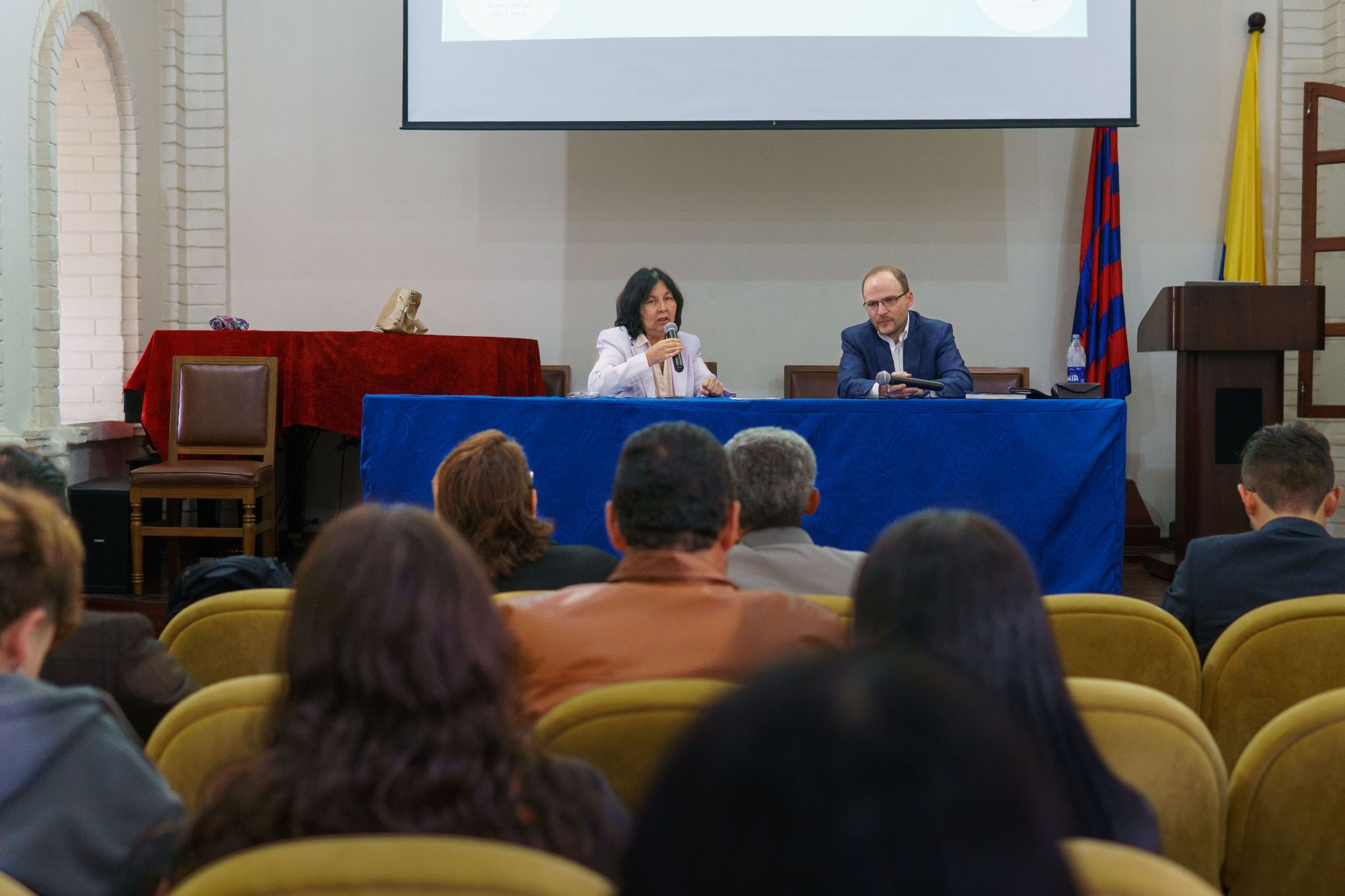 Imagen de las Jornadas de derecho Público en el salón Fundadores