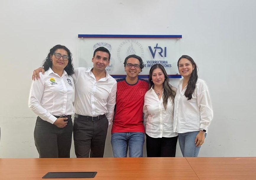 Imagen de funcionarios y funcionarias División de Innovación, Emprendimiento y Articulación con el Entorno (DAE)