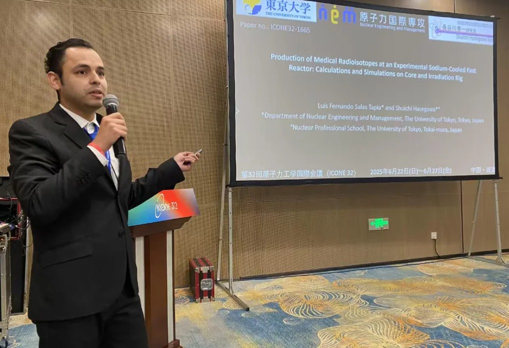 Imagen del egresado Luis Fernando Salas Tapia en China