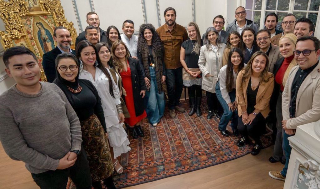 Imagen de rectores y delegados de universidades públicas aliadas de Artes para la Paz