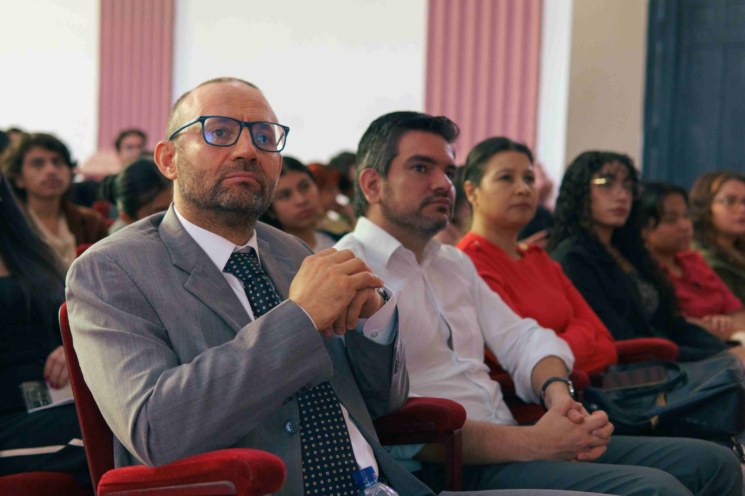 Imagen público asistente al conversatorio sobre el Estatuto Disciplinario del Abogado