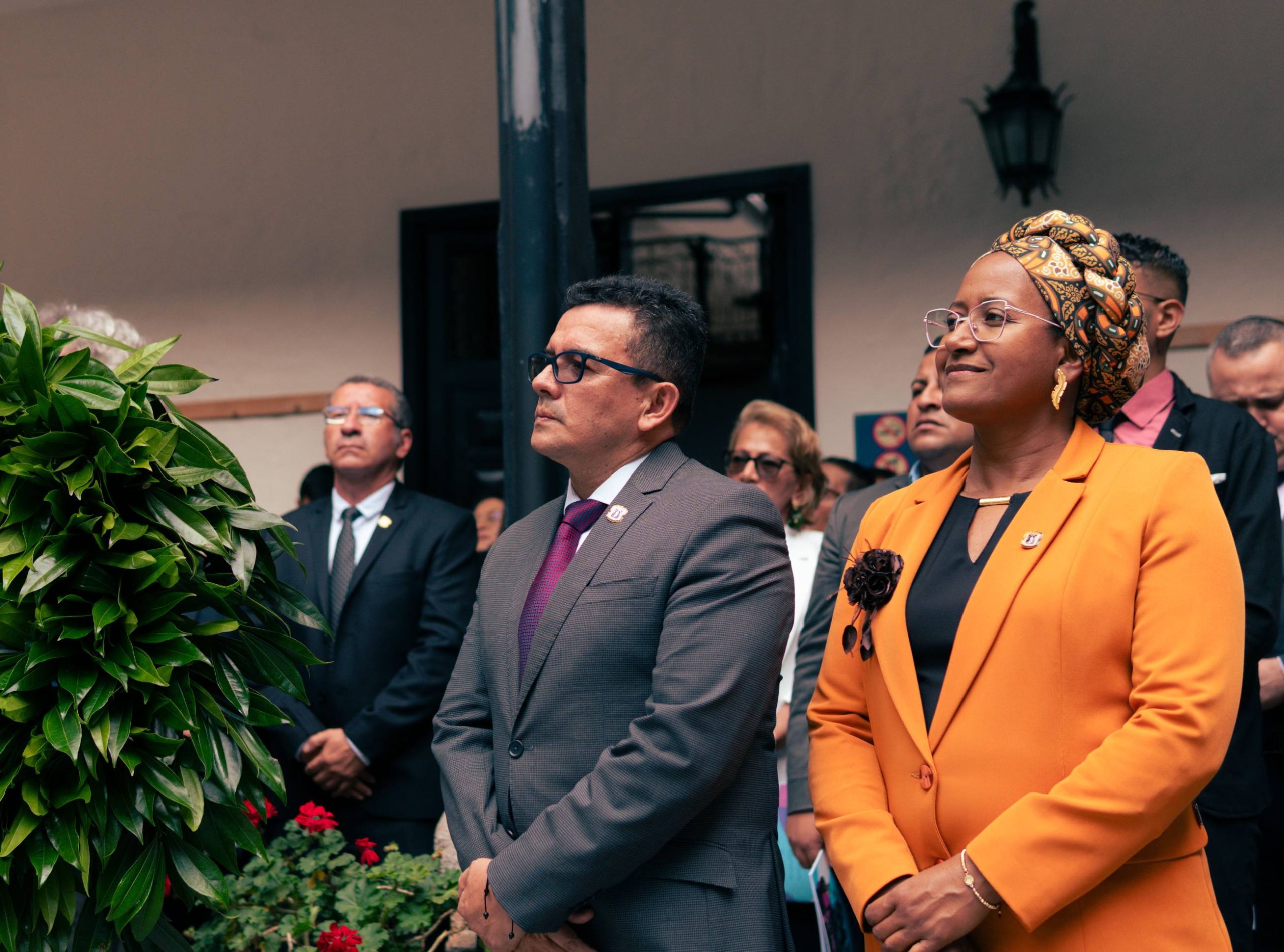 Imagen Rector y Vicerrectora