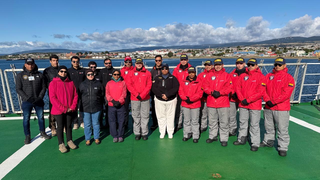 Imagen Laura Vásquez y Comunidad Científica