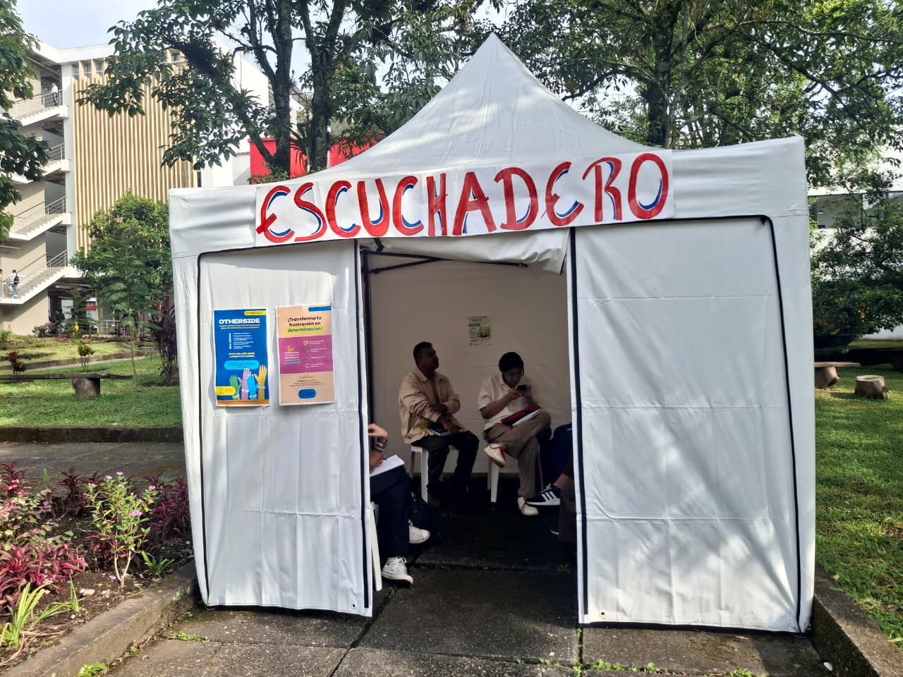 Imagen de Escuchadero 1
