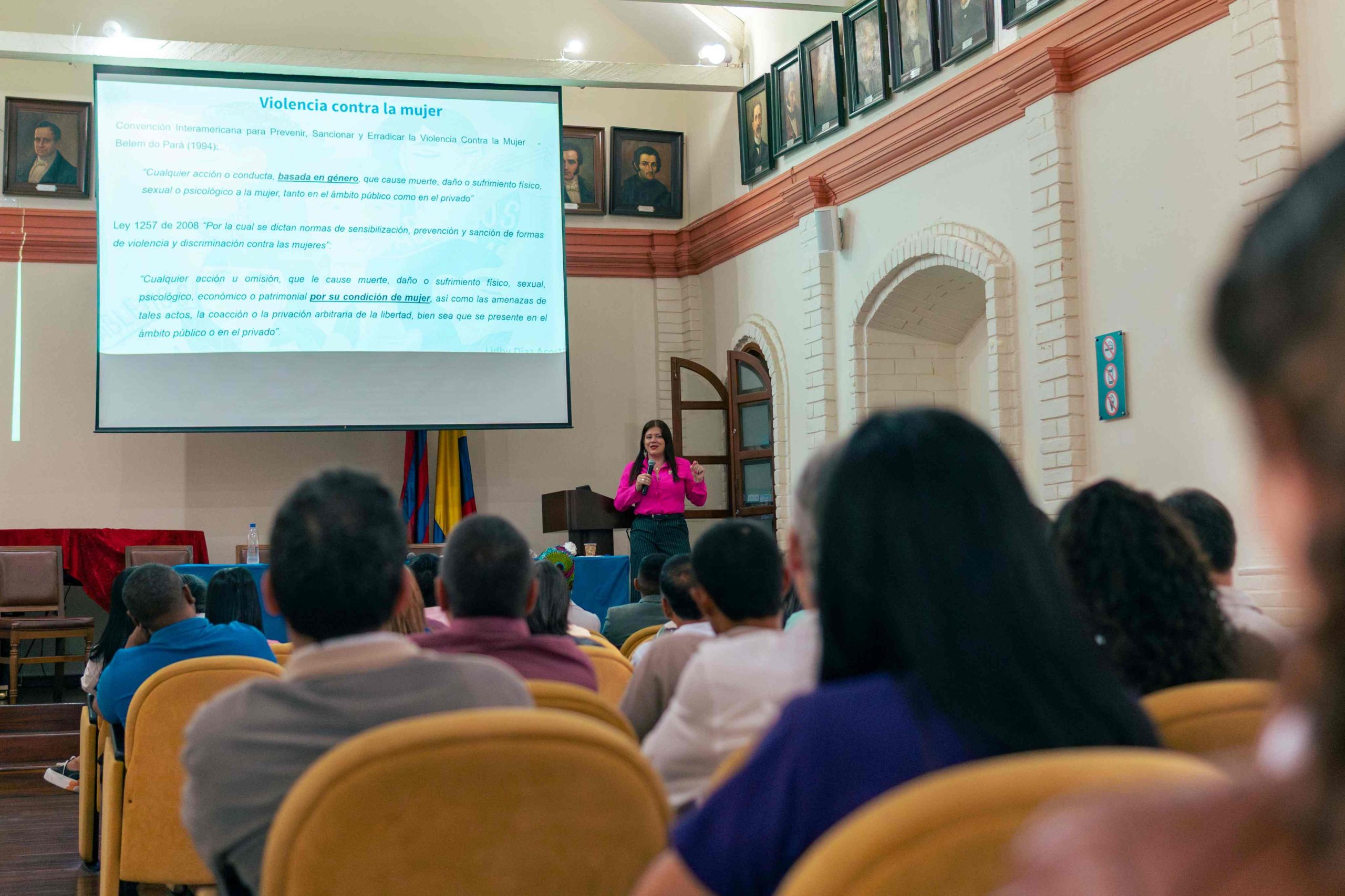 Imagen Helga Libdy Díaz Acosta Seminario sobre Acoso