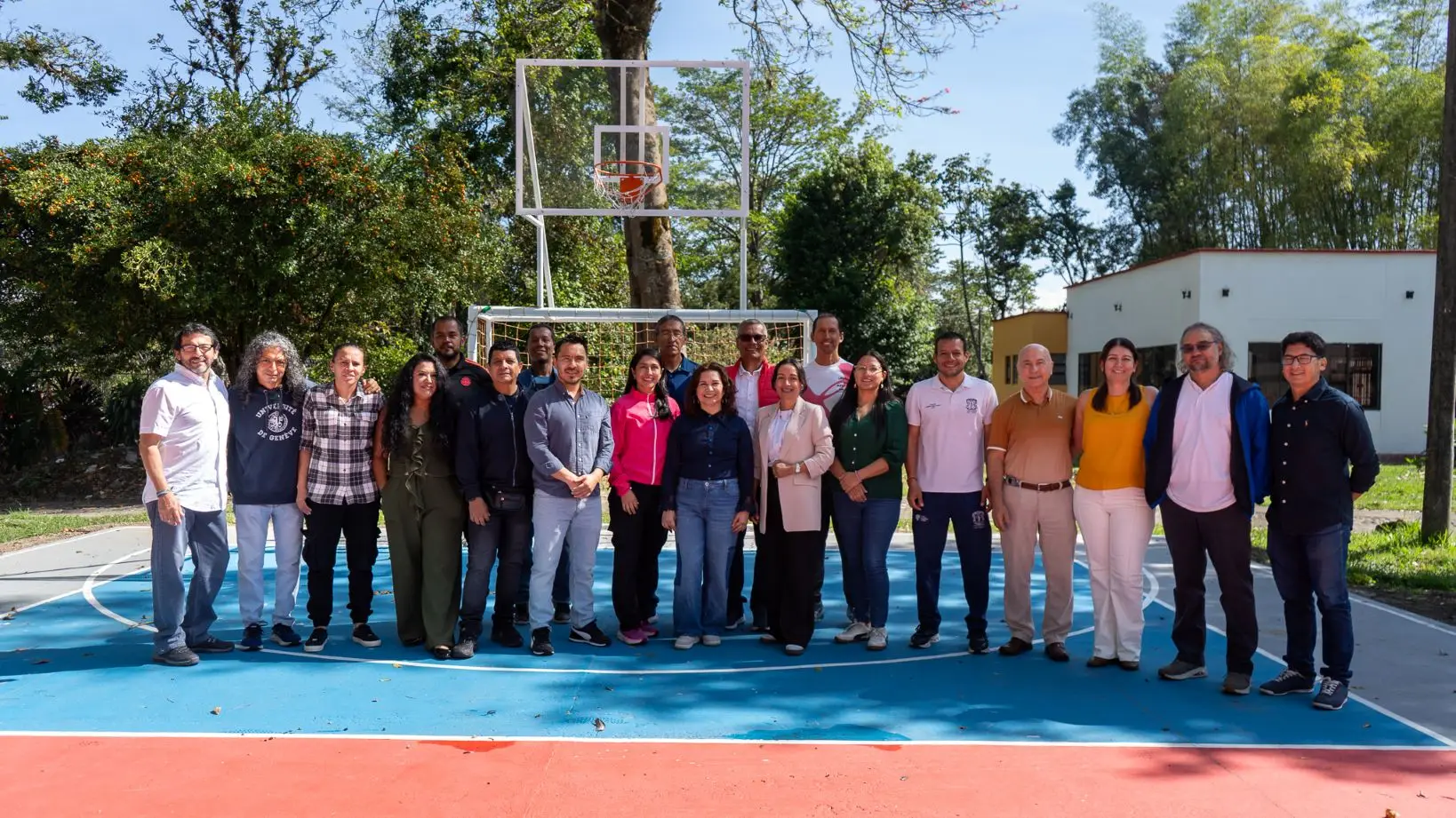 Imagen Docentes y Administrativos