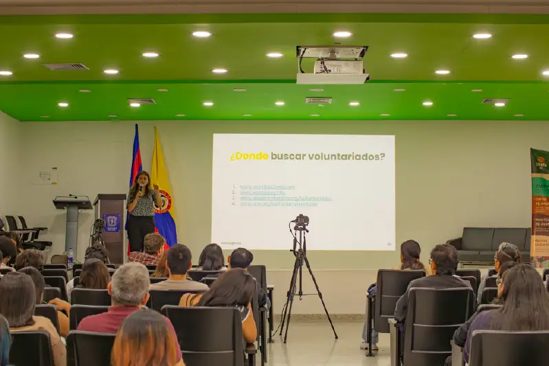 Imagen Charla Becas Internacionales