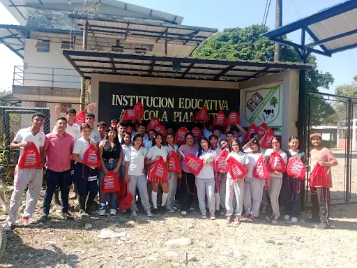 Imagen Institución Educativa - Diálogos Bicentenarios - Regionalización